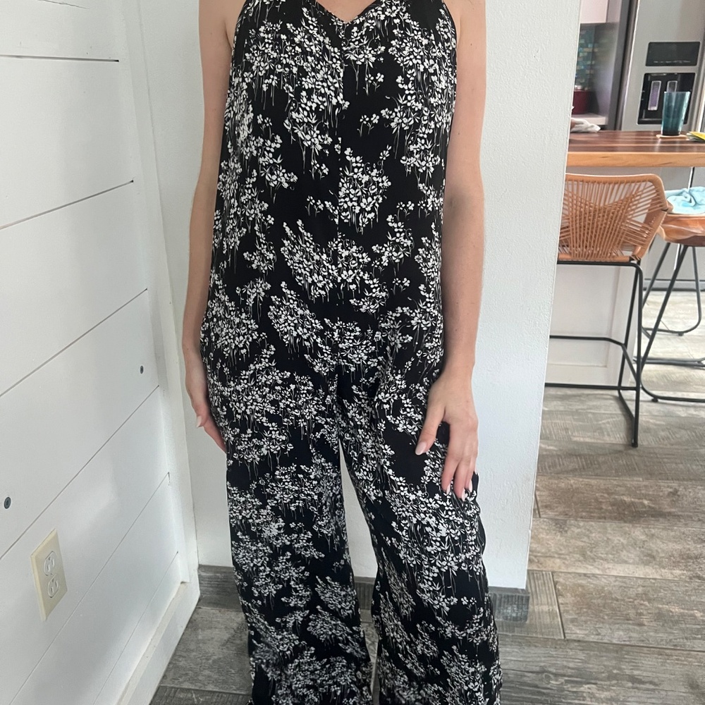 Romper - Picture 3 of 3